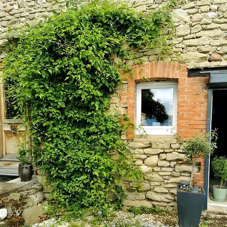 La Pierre Des Champs - Piscine Et Jacuzzi
