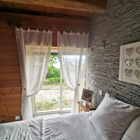 La Pierre Des Champs - Piscine Et Jacuzzi *