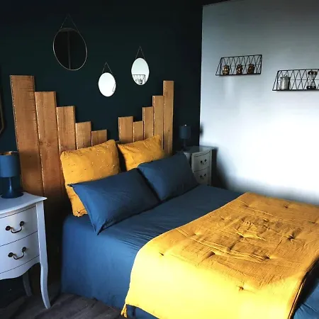 La Pierre Des Champs - Piscine Et Jacuzzi Дом отдыха