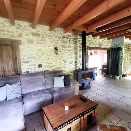 La Pierre Des Champs - Piscine Et Jacuzzi Дом отдыха *