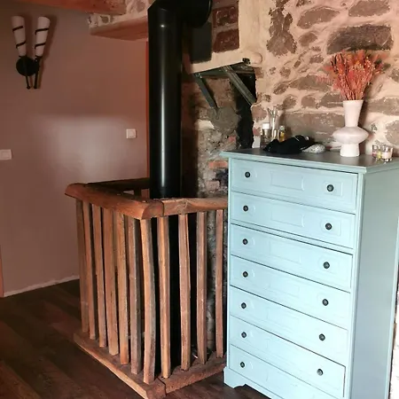 Дом отдыха La Pierre Des Champs - Piscine Et Jacuzzi *