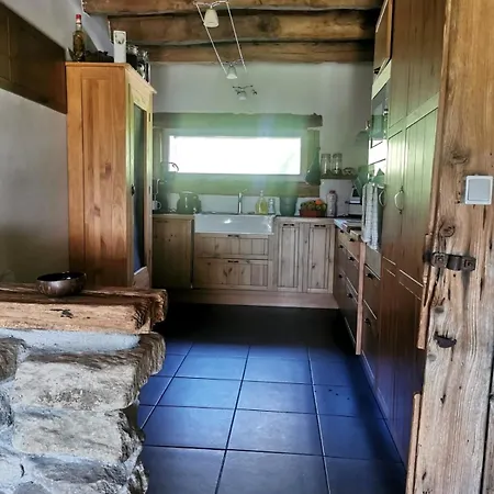 La Pierre Des Champs - Piscine Et Jacuzzi Дом отдыха *