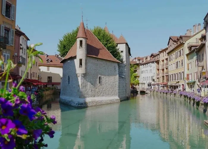 Nyaraló La Pierre Des Champs - Piscine Et Jacuzzi *