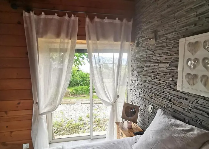 La Pierre Des Champs - Piscine Et Jacuzzi *